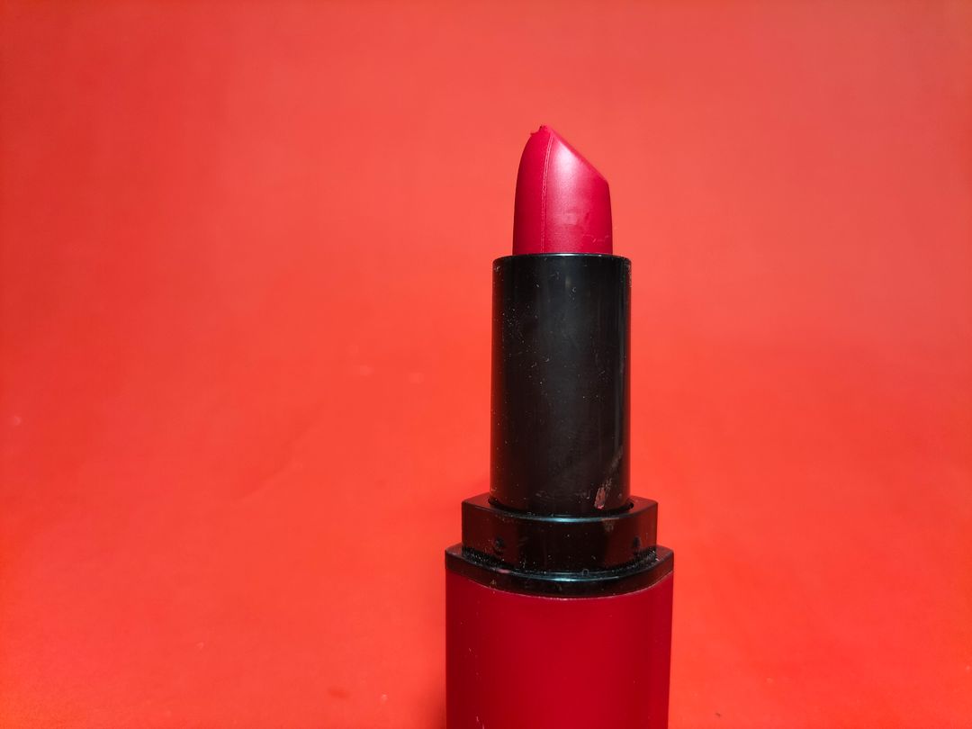 Romantic May Matte Lipstick