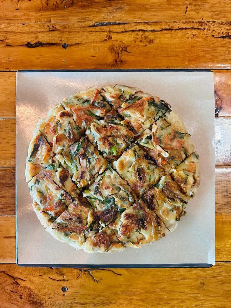 해물파전 Seafood Pancake