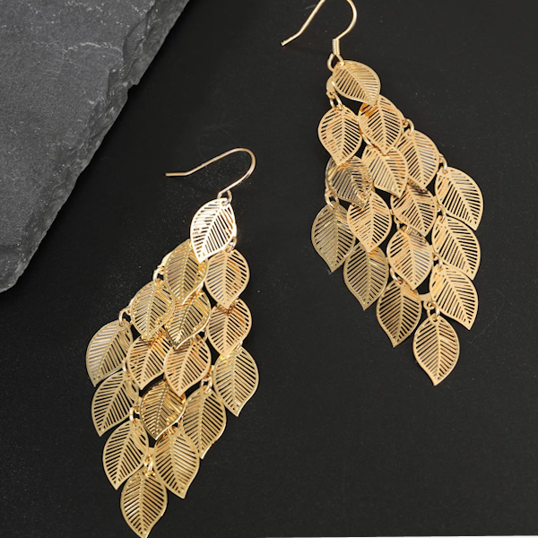 Beautiful Leaf Shaped Stainless Steel 18k Gold Plating Chandelier Earrings