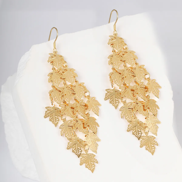 Beautiful Leaf Shaped Stainless Steel 18k Gold Plating Chandelier Earrings