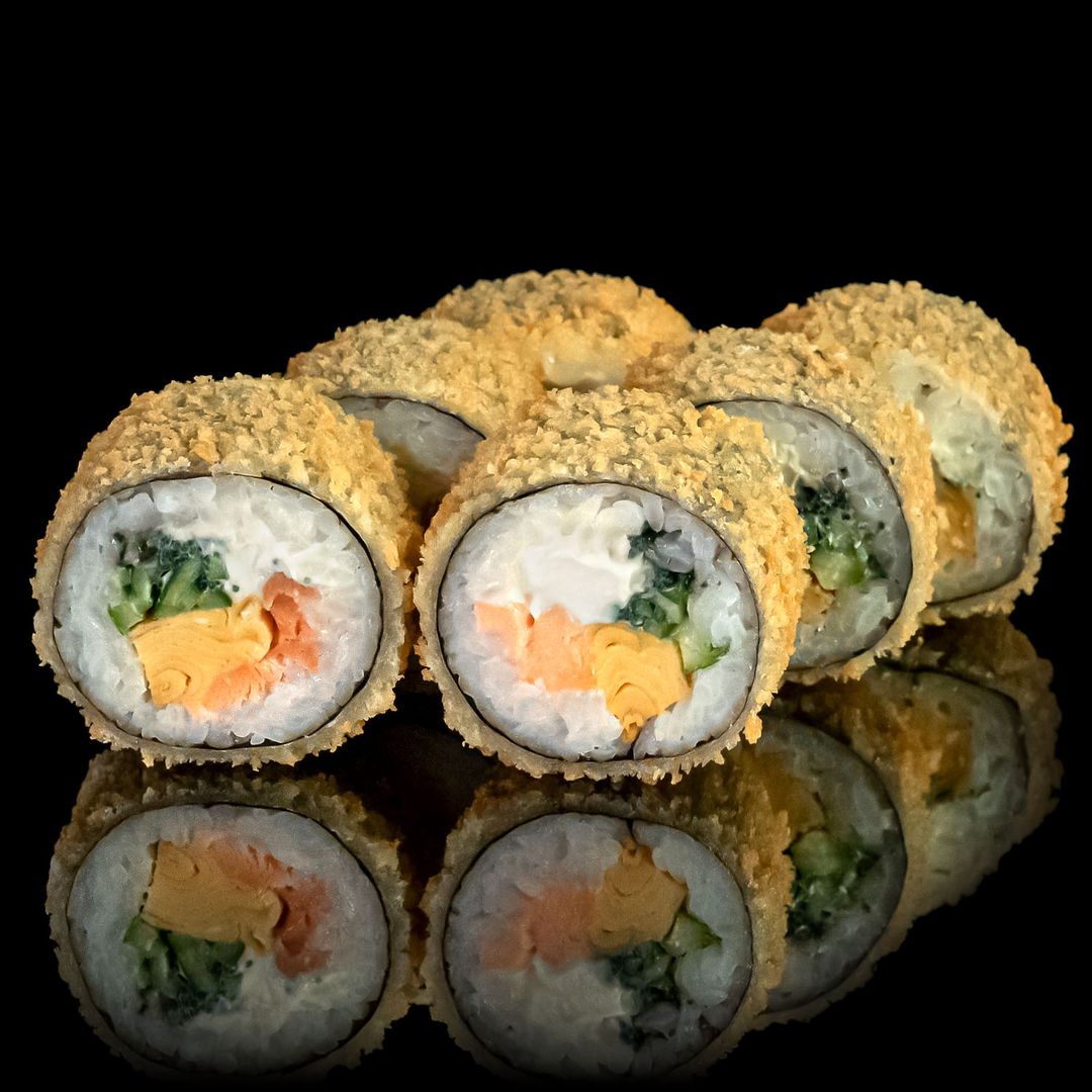 Tempura salmon roll