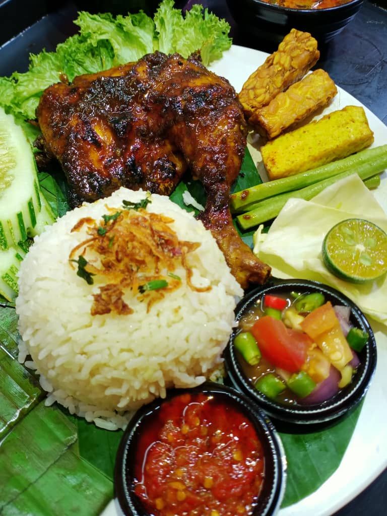 Nasi Ayam Bakar