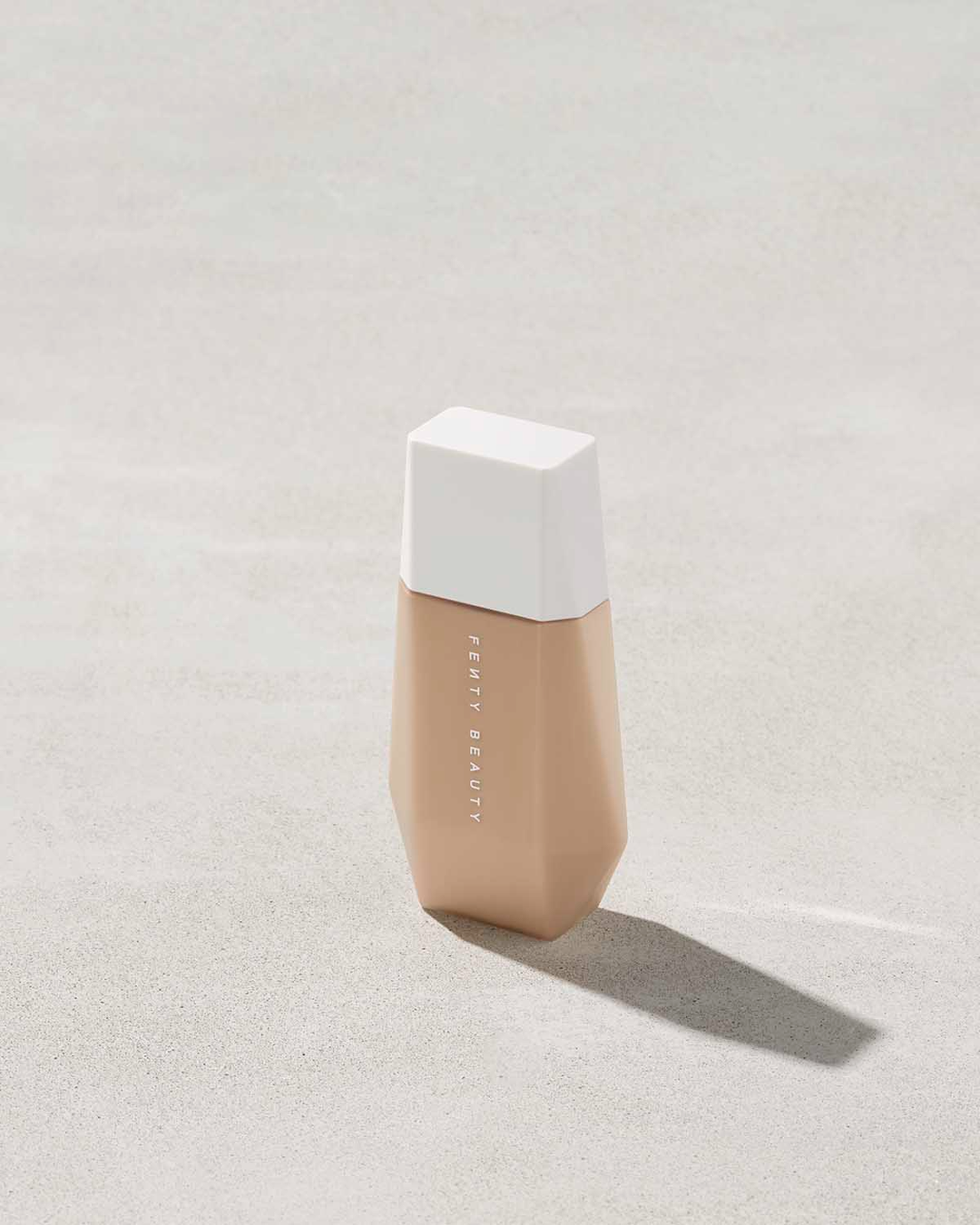 Fenty Beauty Eaze Drop Blurring Skin Tint