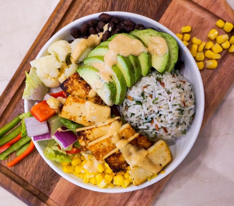 Grilled Paneer Avocado & Quinoa Salad (Jain)