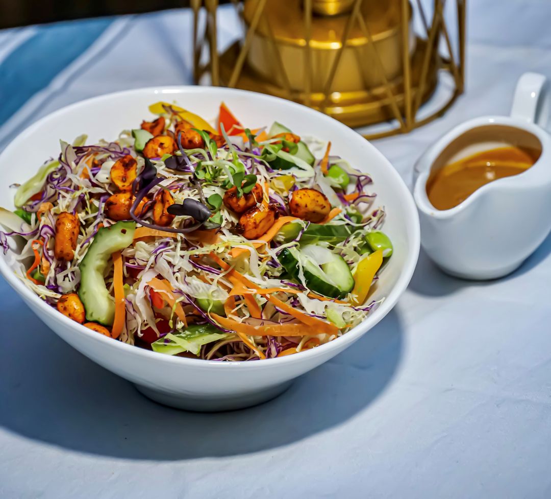 Calfit Crunch Salad with Grilled Paneer (Jain)