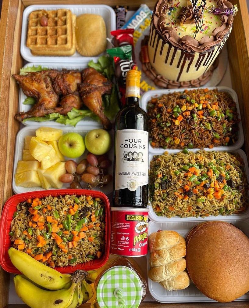 Food trays 