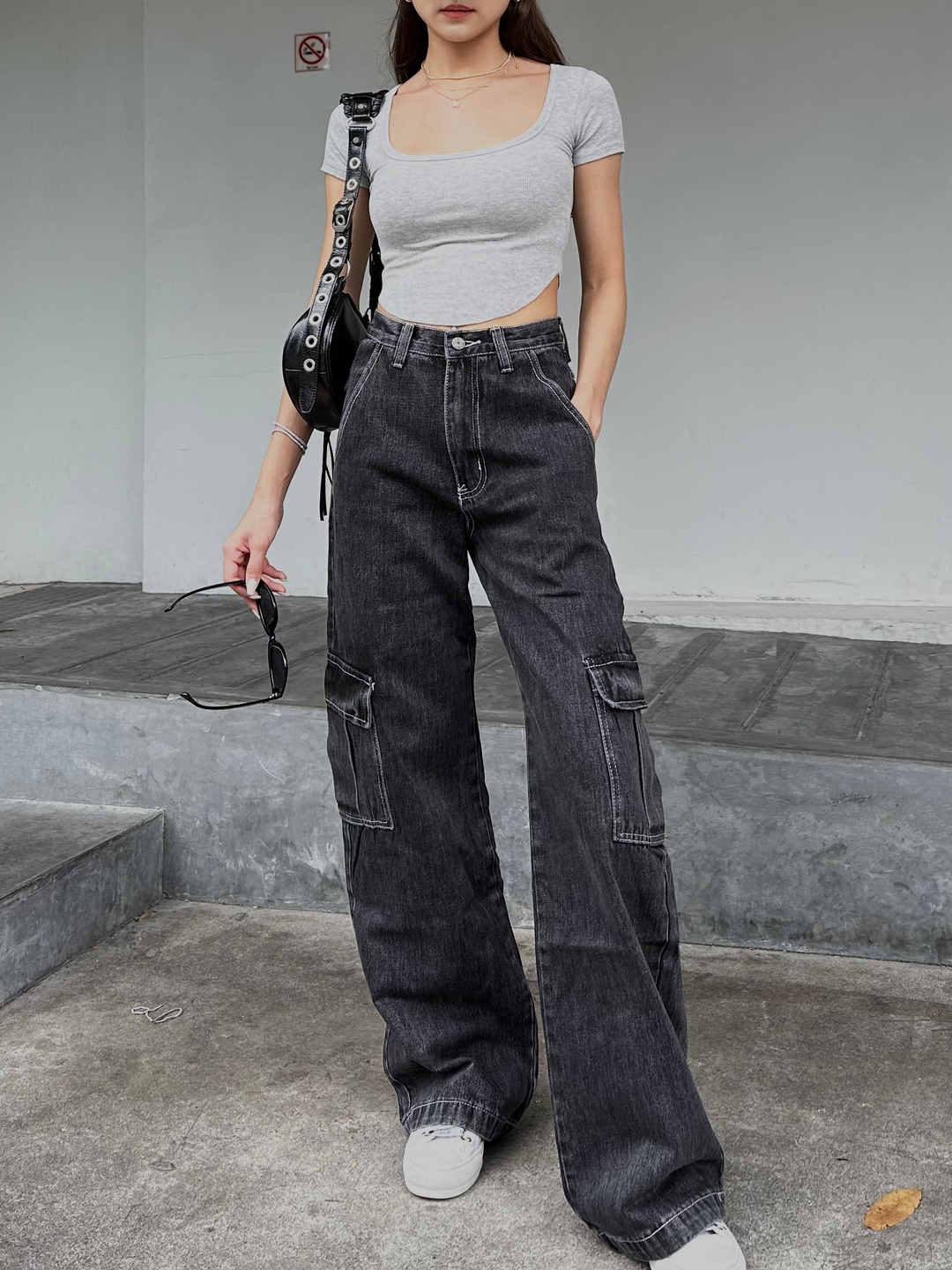 DENIM CARGO PANTS (Dark-Washed)