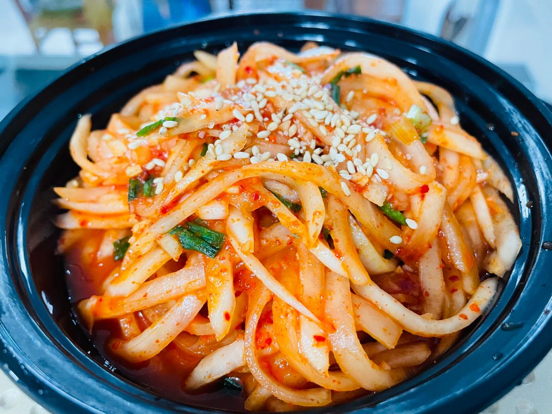 한국무 무생채 Spicy Julienned Radish