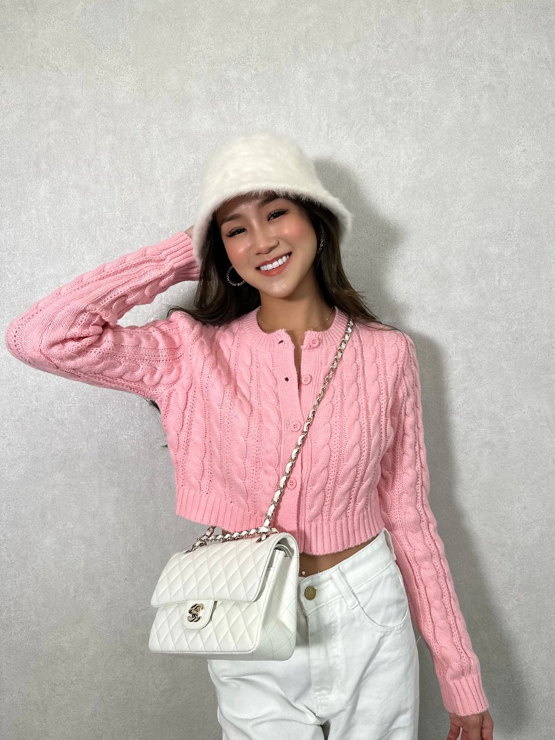 CROP BUTTON SWEATER(Cotton Candy Pink)