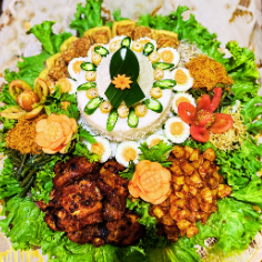 Nasi Tumpeng untuk 10 porsi