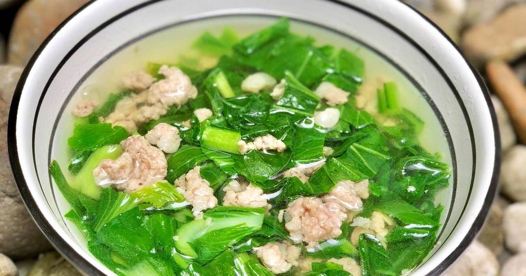 Canh cải xanh nấu thịt 