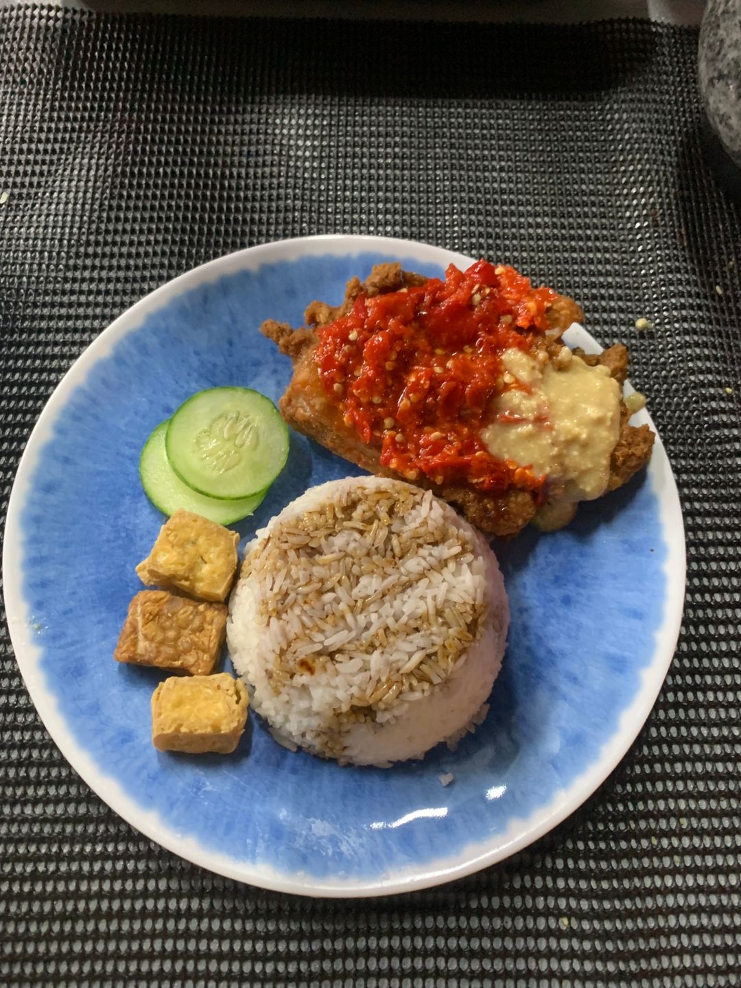 NASI AYAM GEPUK