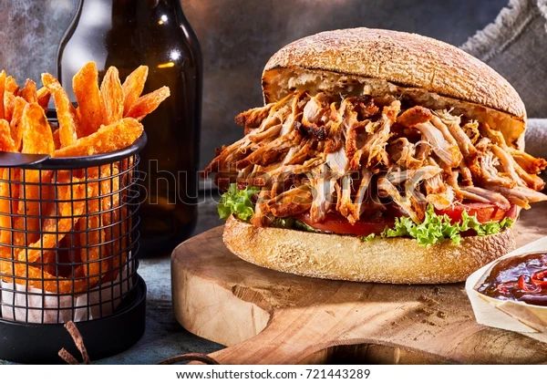 Pull Pork Burger & Chips (US Style)