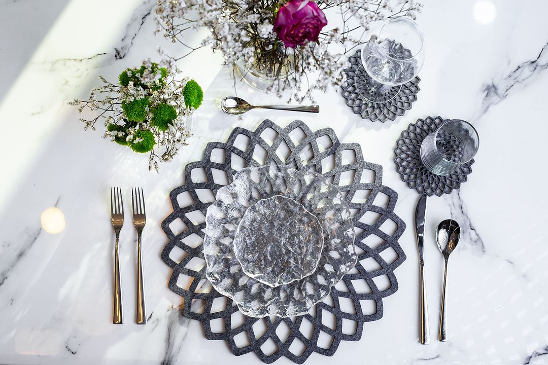 LASER-CUT PLACEMAT - GEOMETRIC