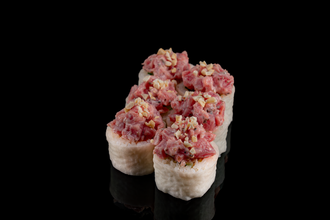 Tuna Tartare roll