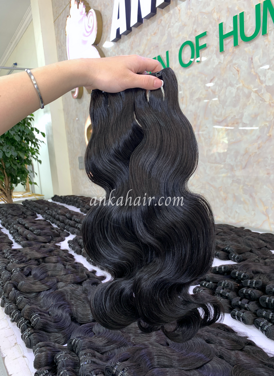 Super Double Drawn Weft - Black Wavy/ Curly