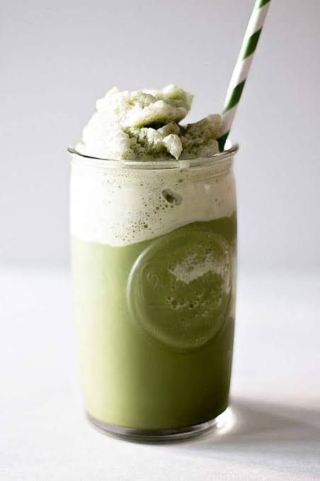 Iced Matcha Green Tea Latte 