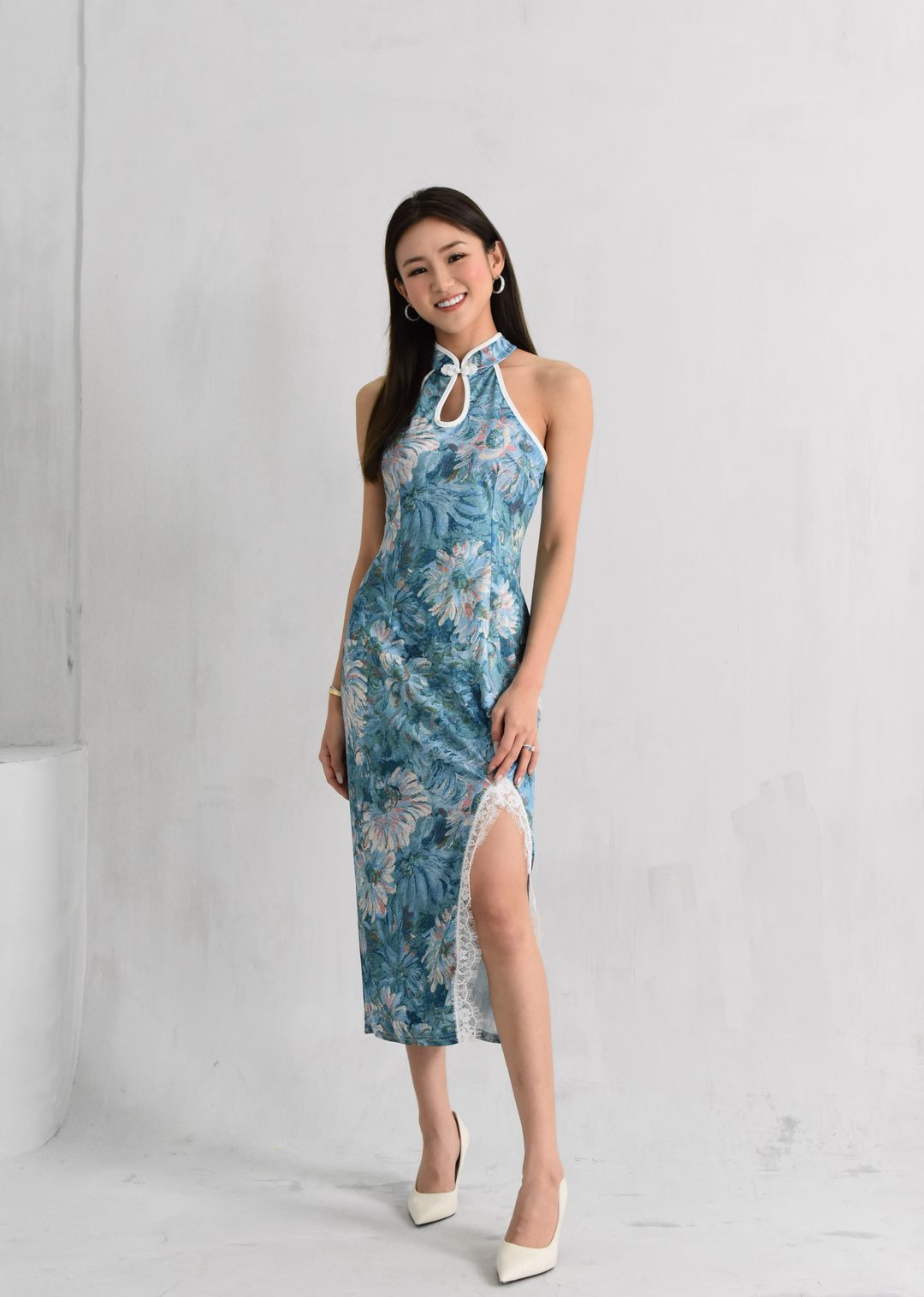 HALTER QIPAO