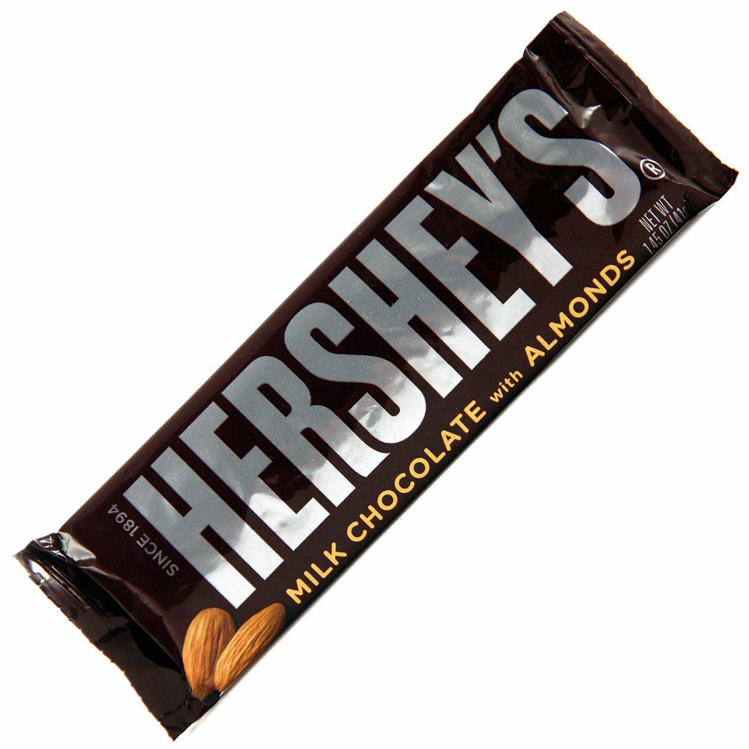 Hershey's chocolate con leche y almendras (41 g)