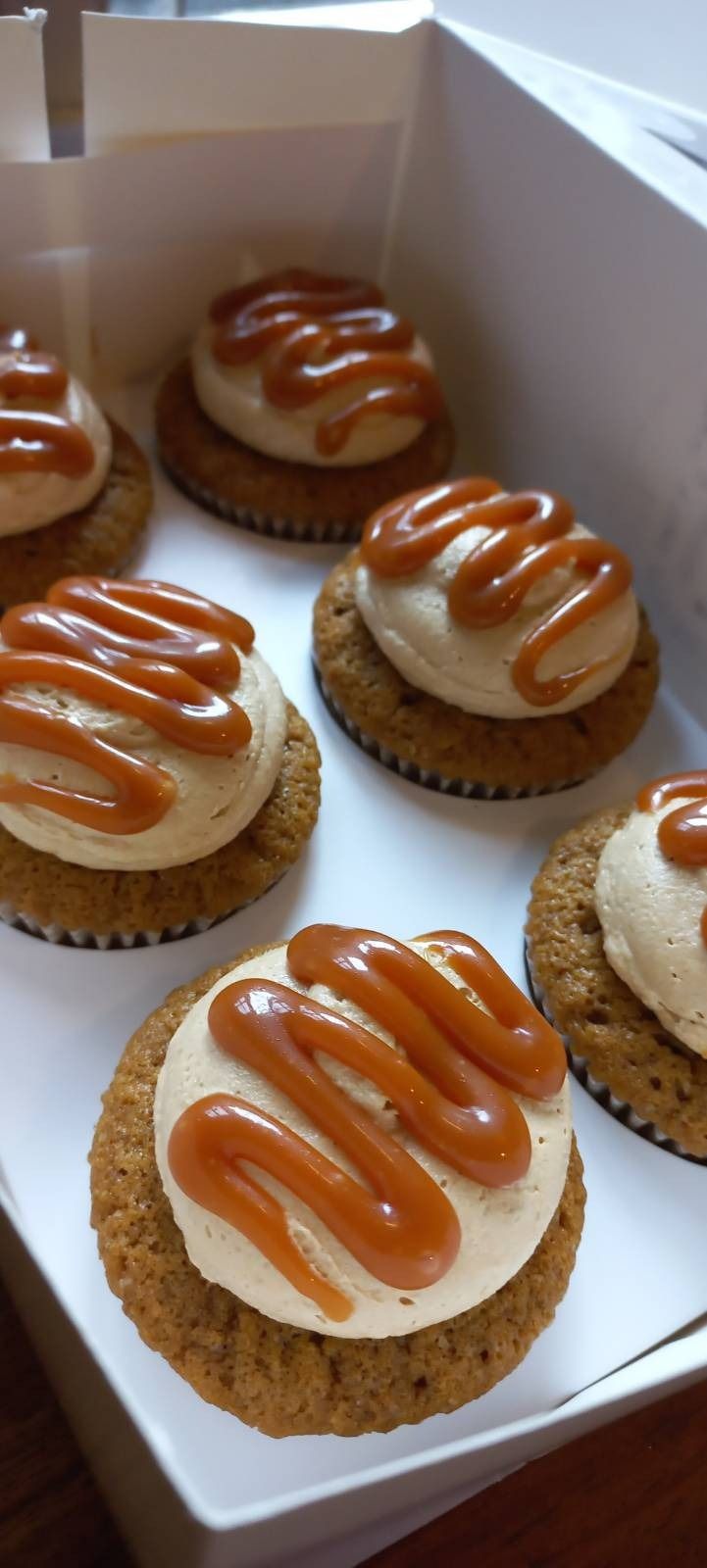 Caramel Latte Cupcakes - 1 Dozen