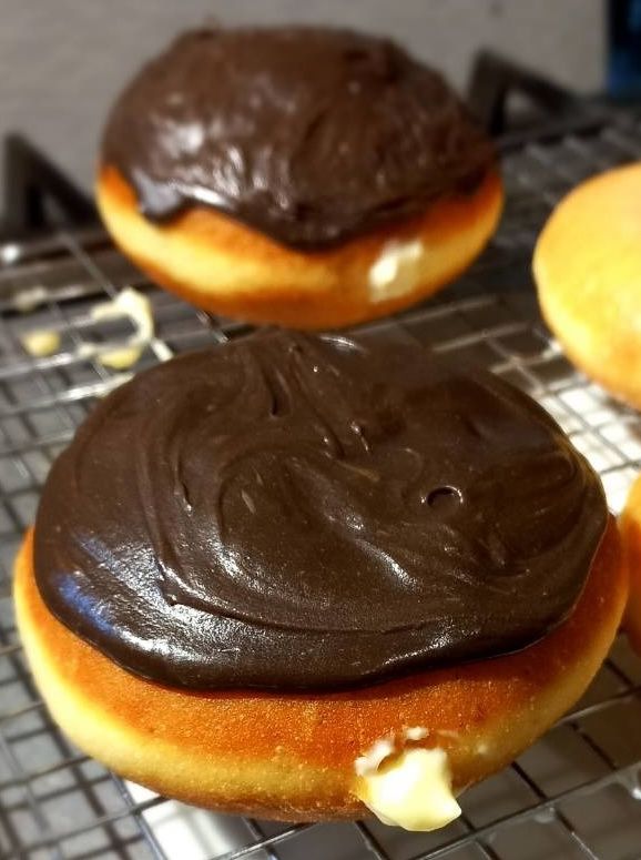 Boston Cream Donuts - 1/2 Dozen