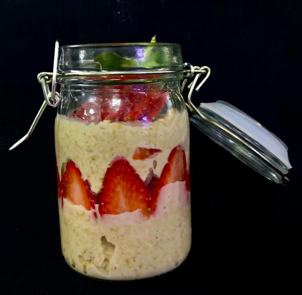 Strawberry oats