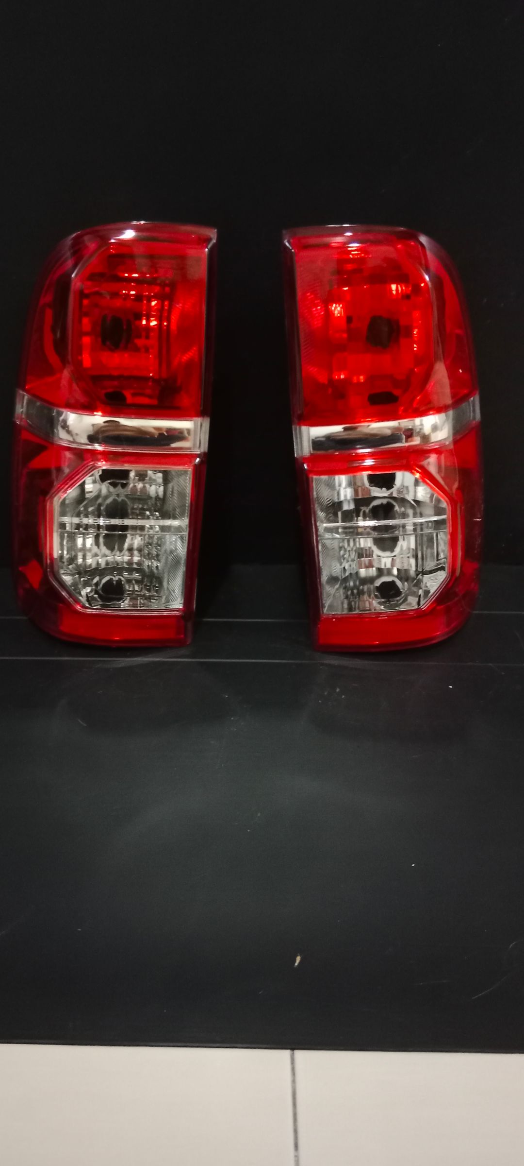 tail light hilux vigo