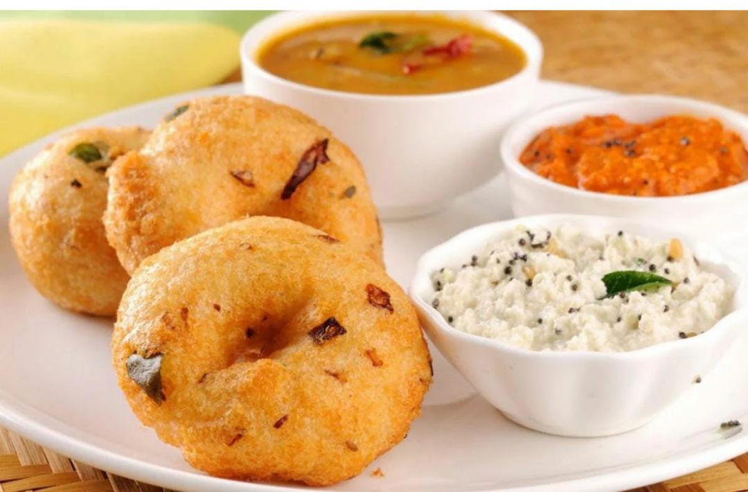Medhu Vada (3pcs)