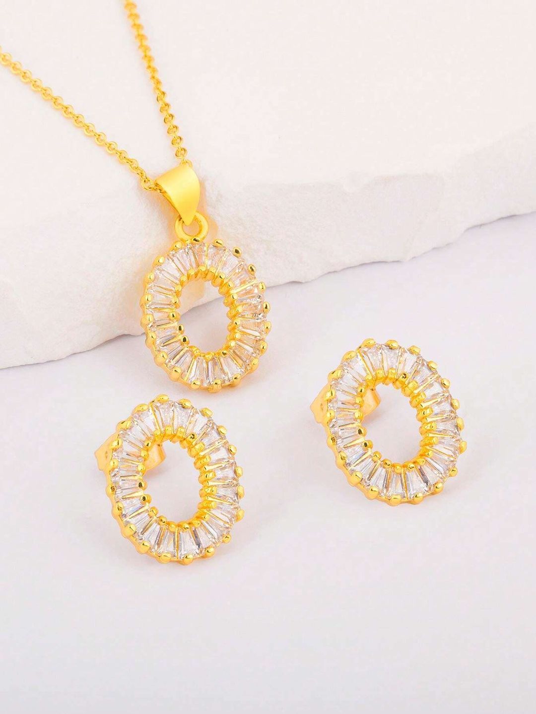 White Zirconia 18k Gold Plated Stud Earrings And Necklace Set