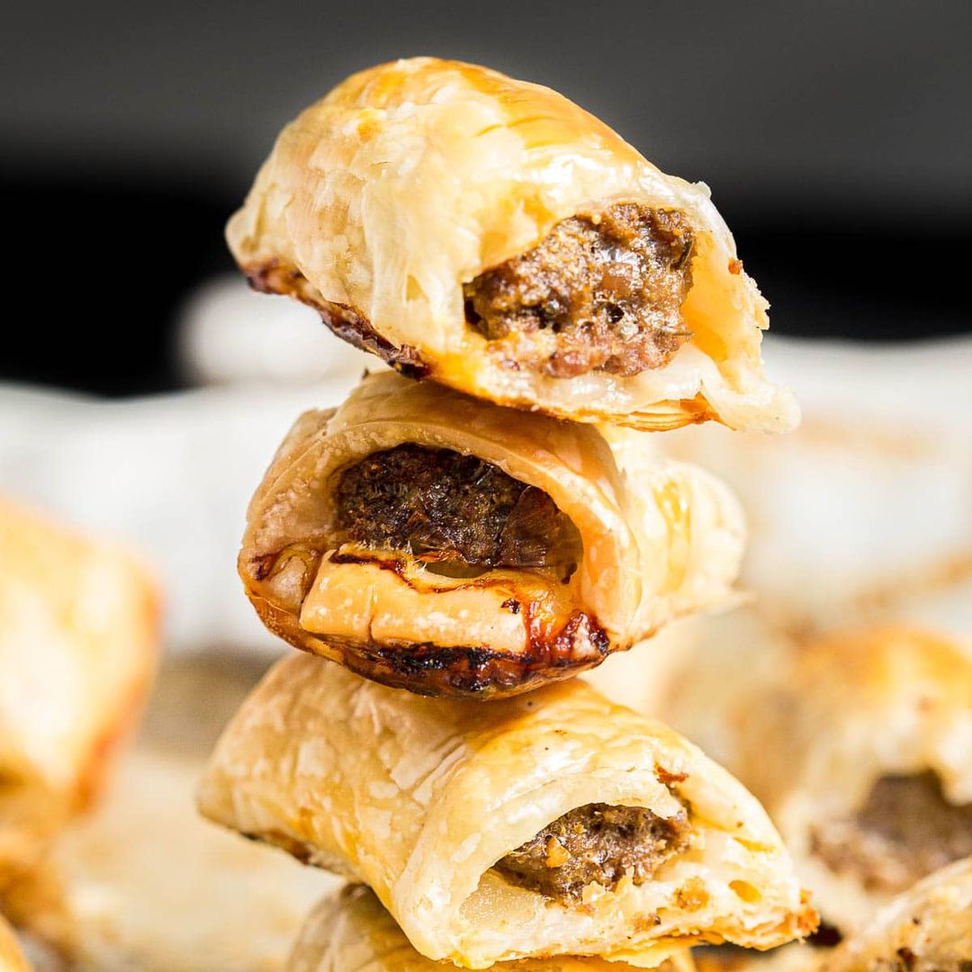 Beef rolls with black pepper(other rolls)+cola+chicken chops