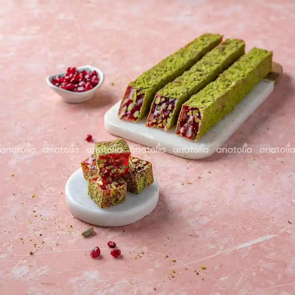 POMEGRANATE & PISTACHIO WITH POWDERED PISTACHIO JUMBO