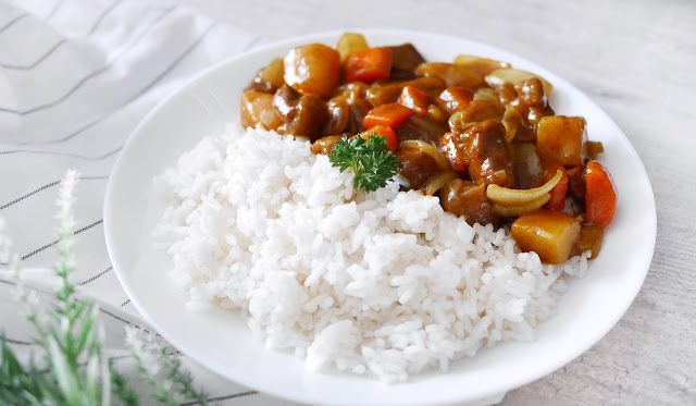 Rice with curry 