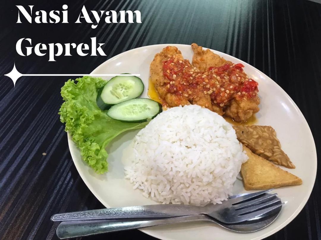 Nasi Ayam Geprek