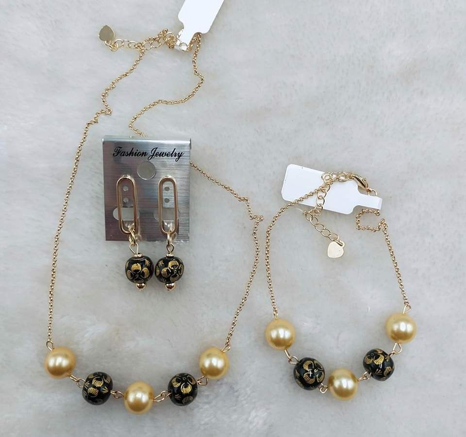 Yoe Yar Zay_14K Lacquer Jewelry Set