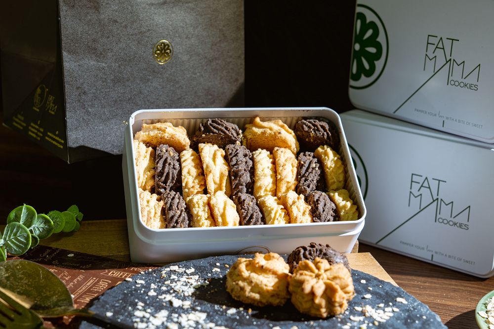 Mini White Gift Box - Crunchy Mix - (Crunchy Original + Crunchy cheese + Crunchy Dark Cocoa flavour)