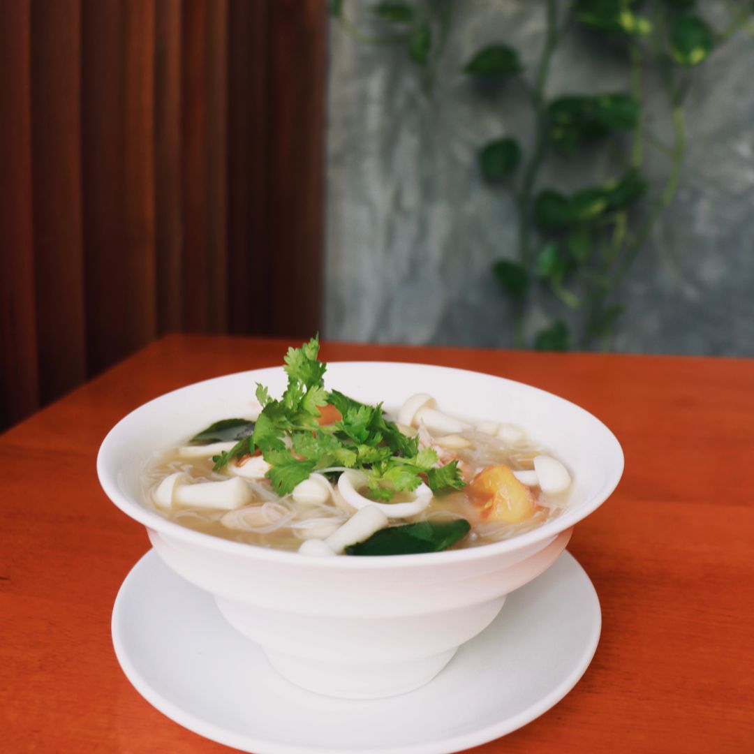 Clear Chicken Tom Yam Noodles