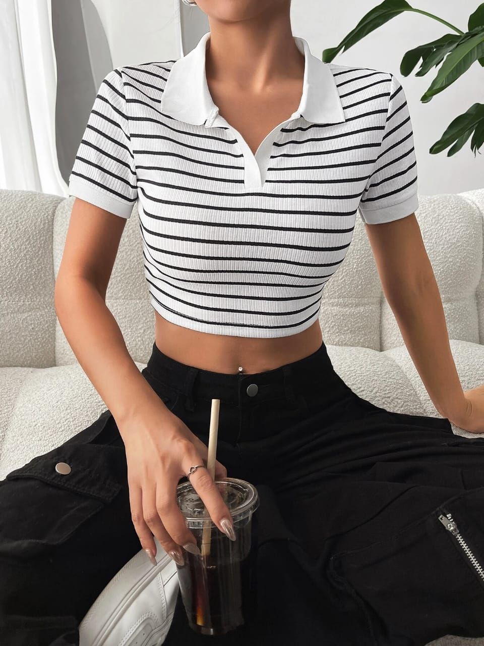  Collar Crop Tee