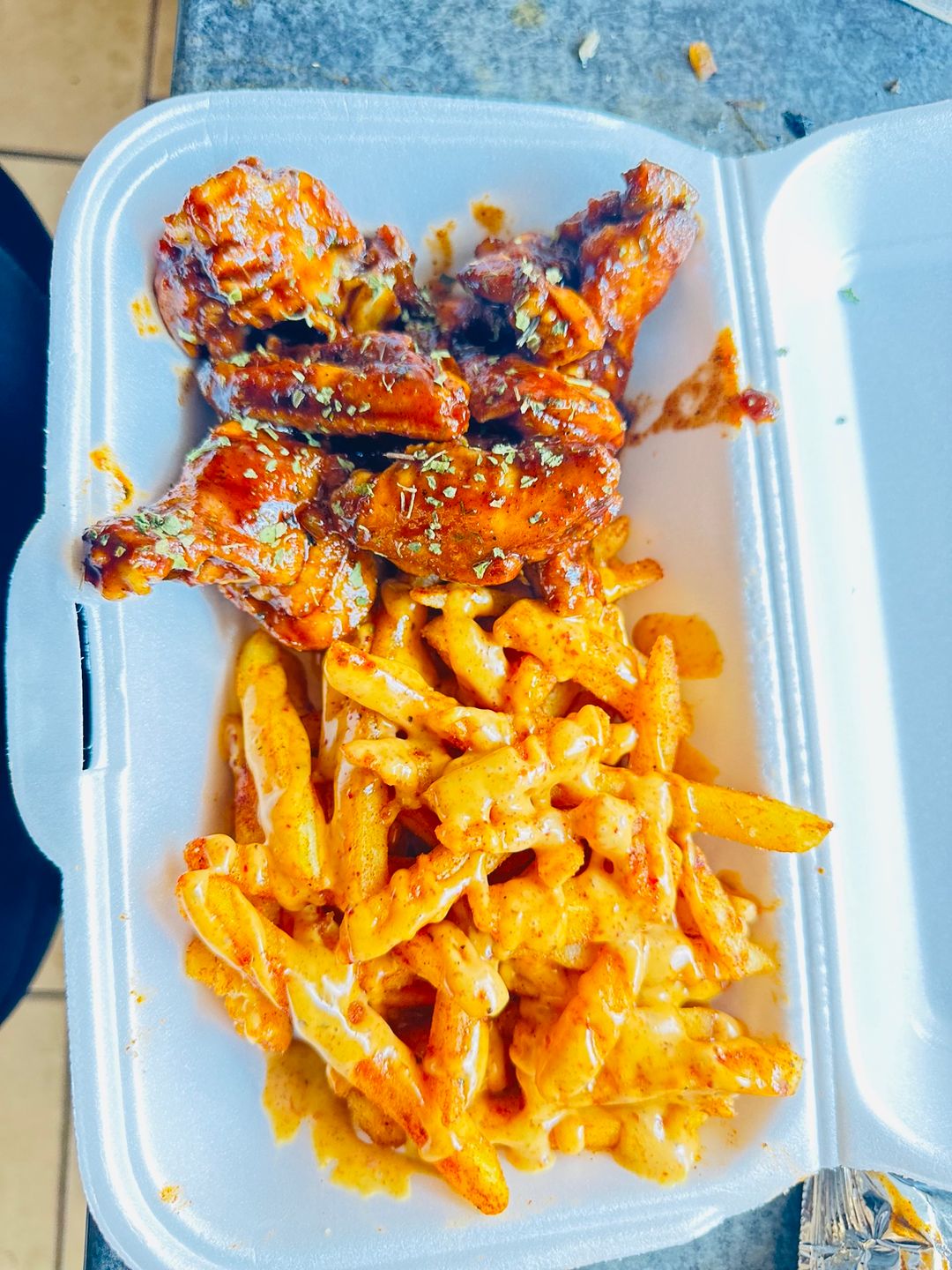 Factory wings & fries