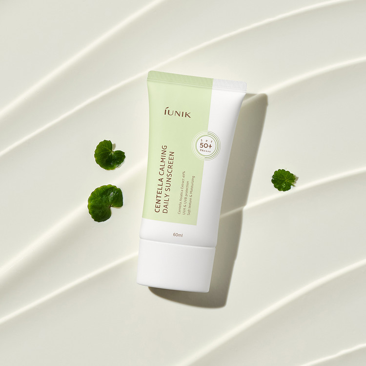 iUNIK Centella Calming Daily Sunscreen SPF50+ PA++++