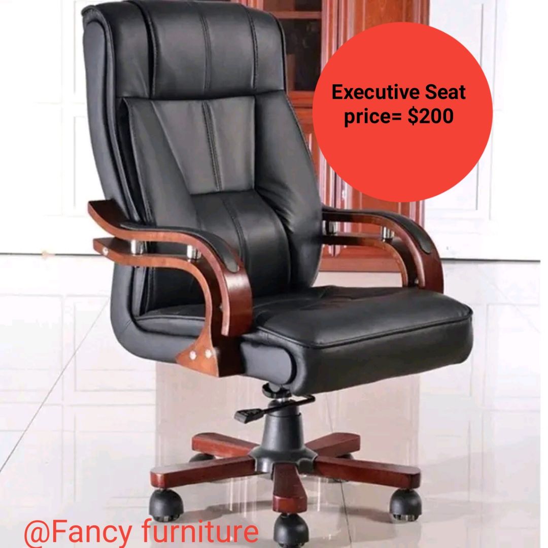 EXECUTIVE SEAT