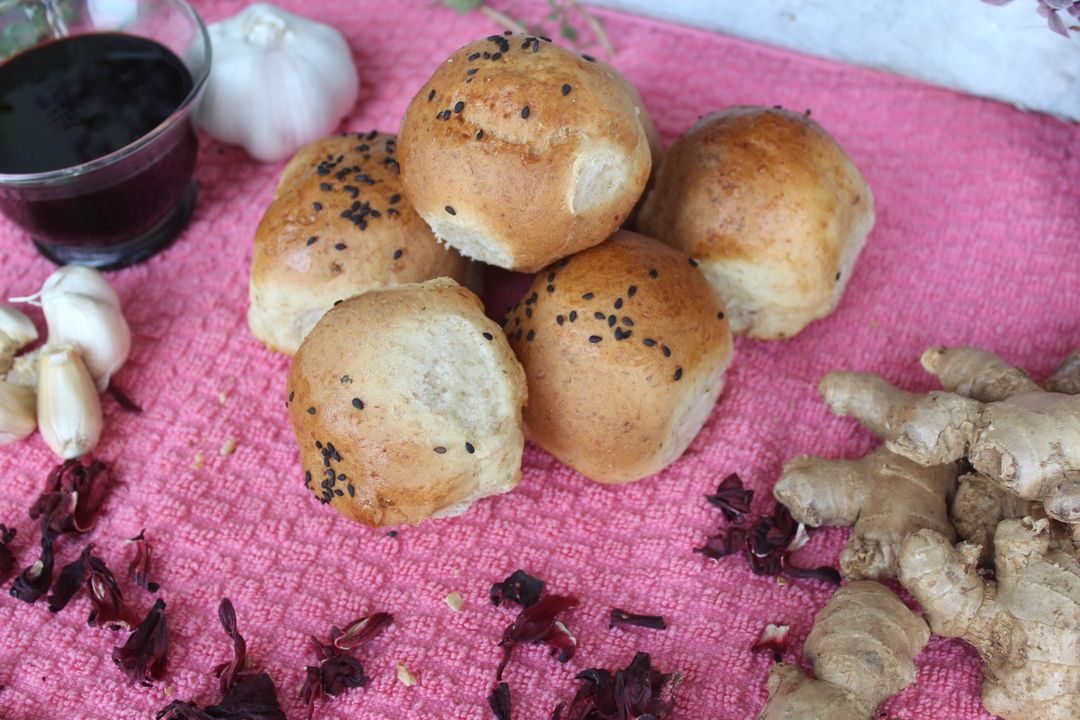 Oat Garlic Rolls