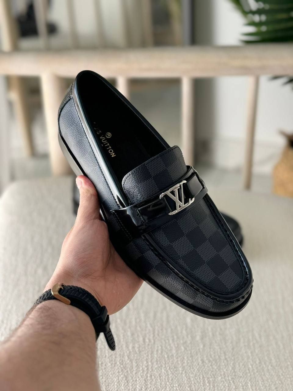 LOUIS VUITTON