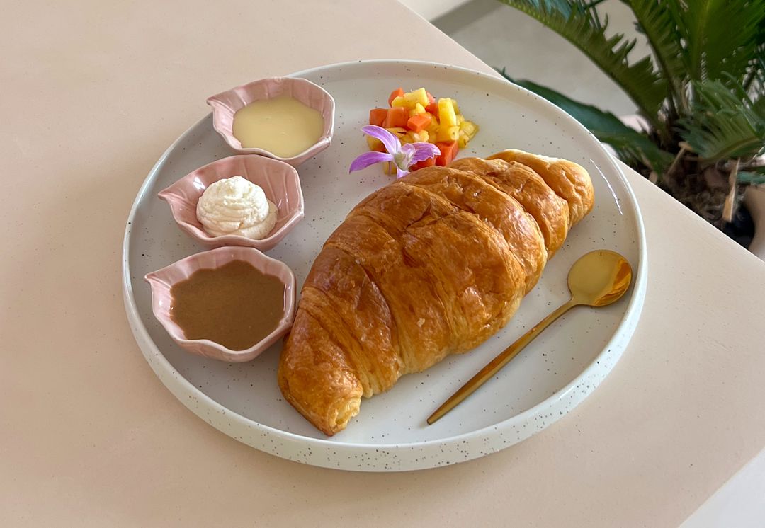 Croissant with 3 toppings