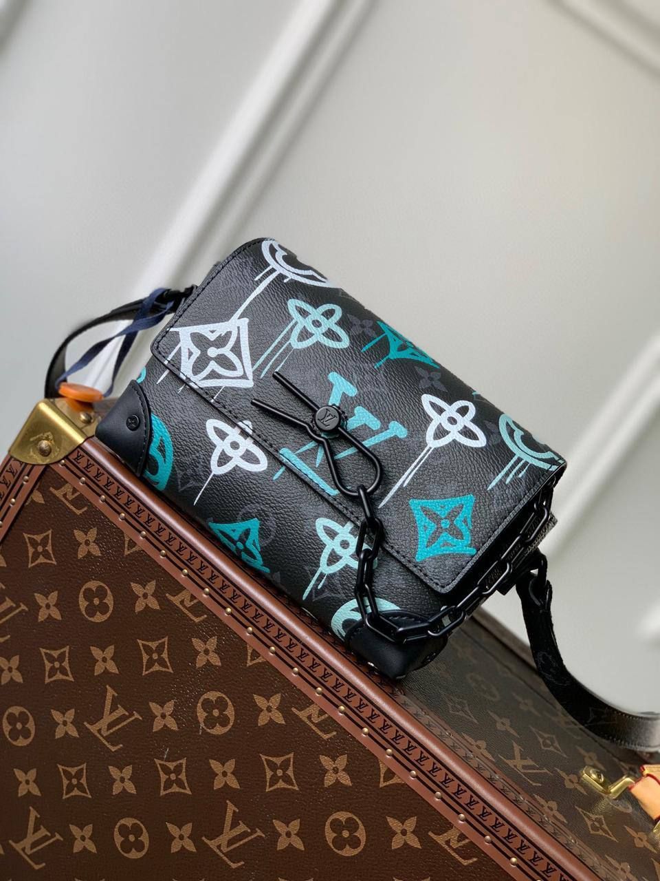  LOUIS VUITTON Steamer Wearable bag