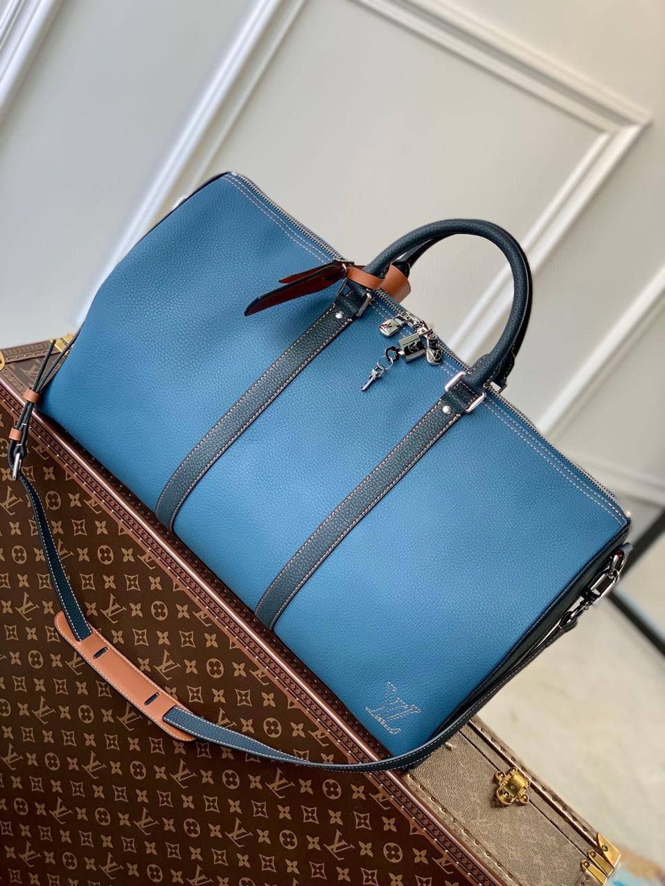  LOUIS VUITTON Keepall Bandoulière 50