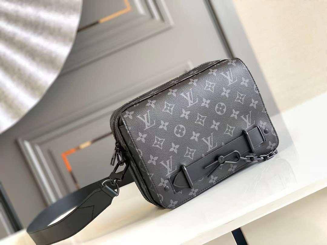  LOUIS VUITTON Steamer Messenger