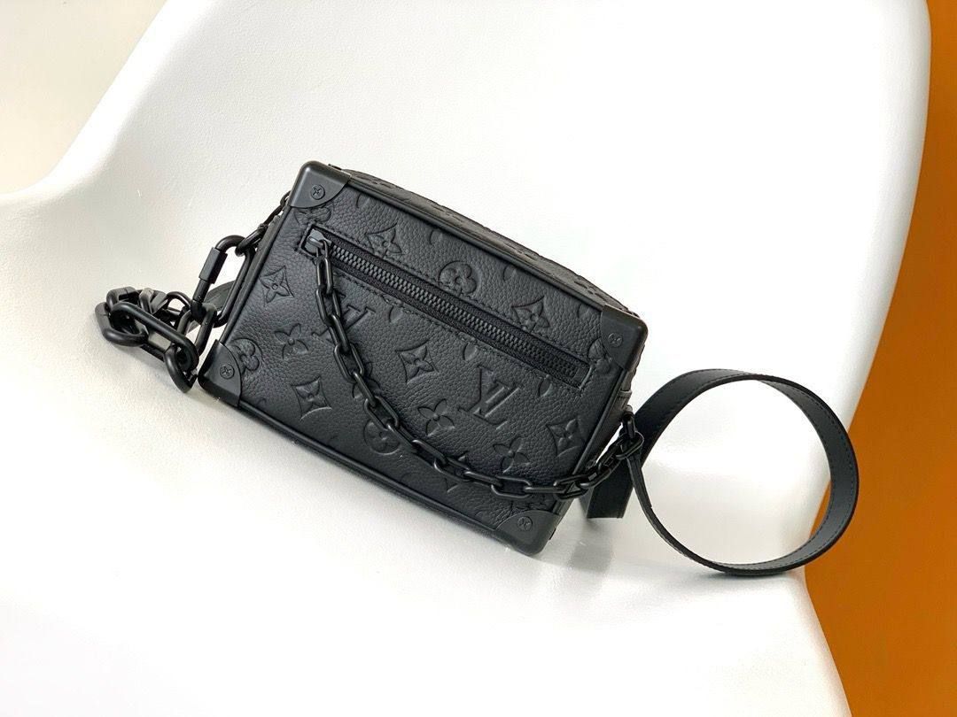  LOUIS VUITTON Mini Soft Trunk bag