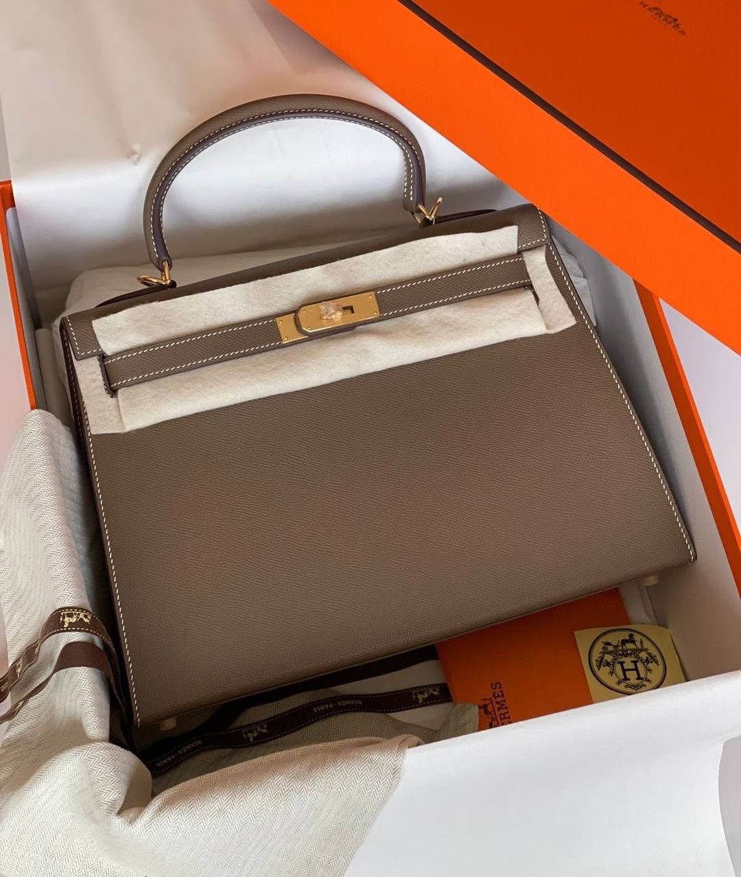 HERMES Kelly Retourne 28 bag