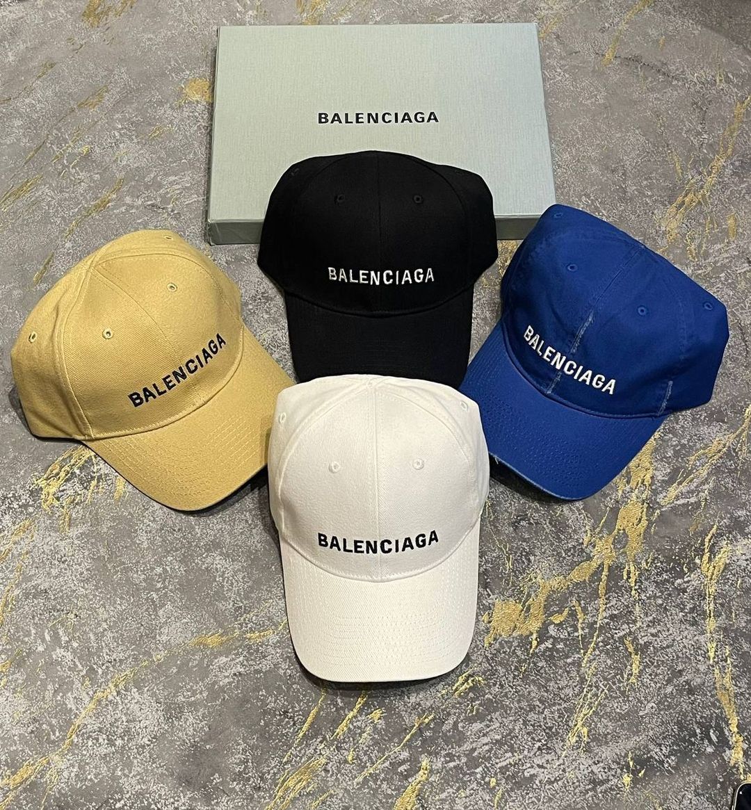 BALENCIAGA