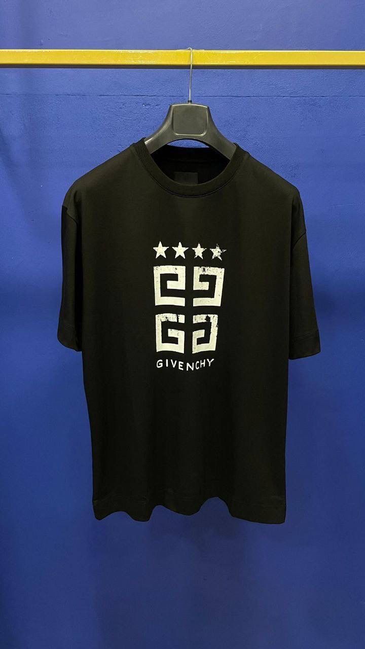 GIVENCHY